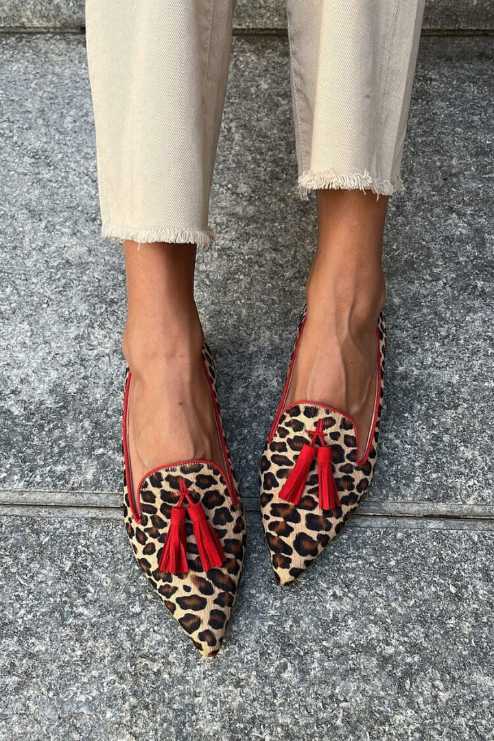 MOCASSINS À POINTE AVEC DÉTAILS À FRANGES