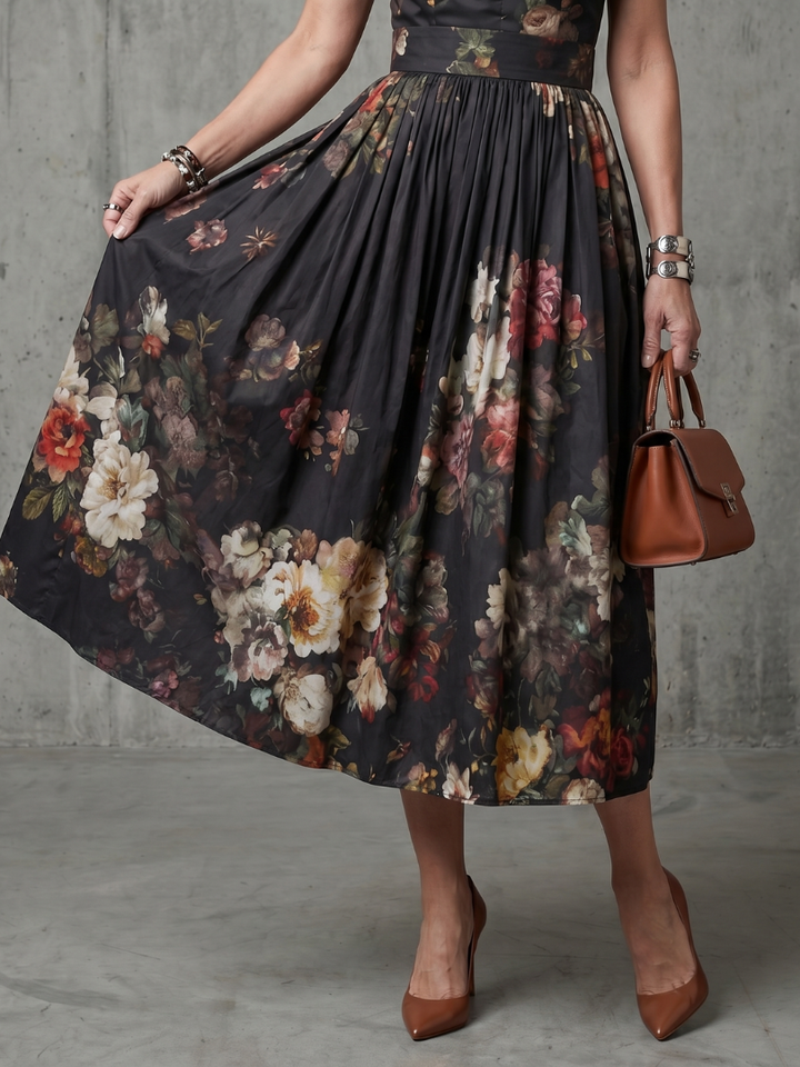 Greta | Robe Midi Plissée à Col Montant et Découpe Florale