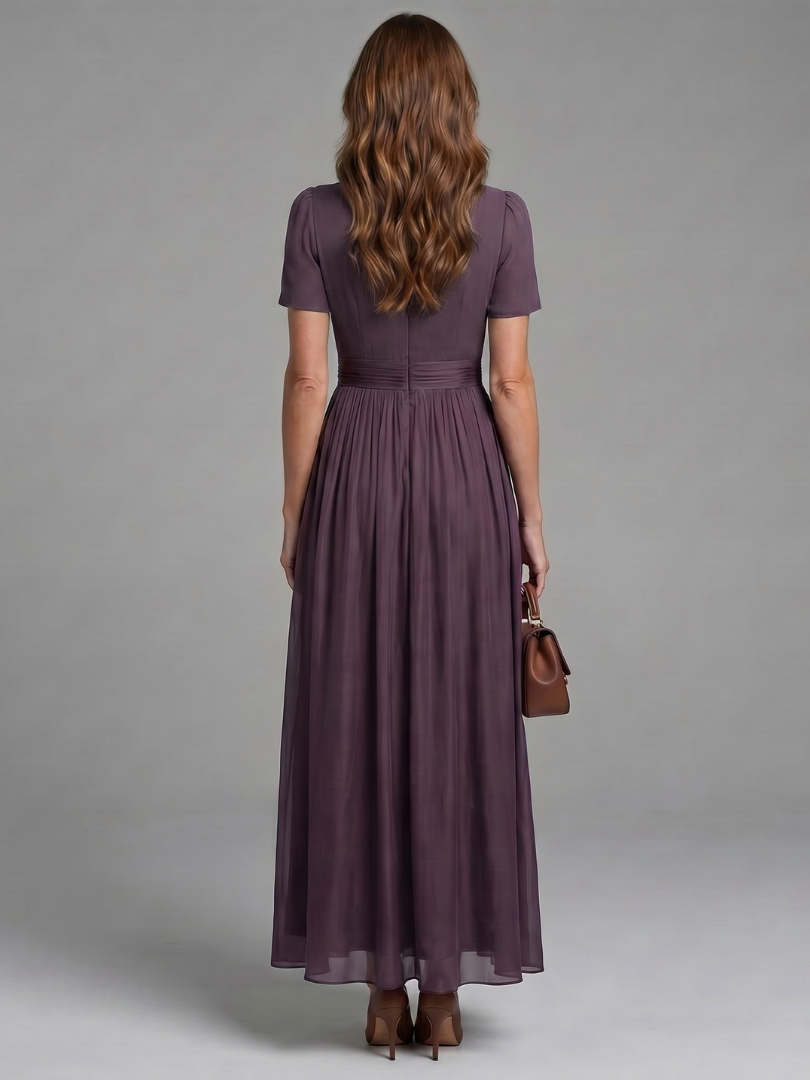 Elia | Robe Maxi à Taille Rassemblée avec Ouverture en Forme de Clé