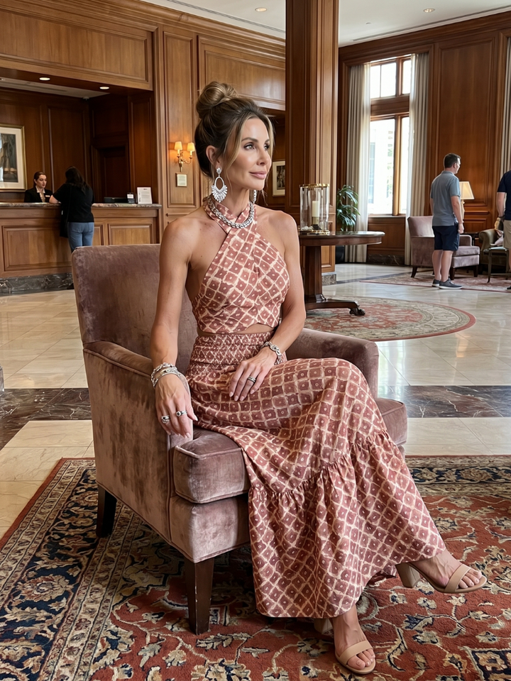 Amira | Robe Midi à Découpe en Imprimé Géométrique avec Col Croisé
