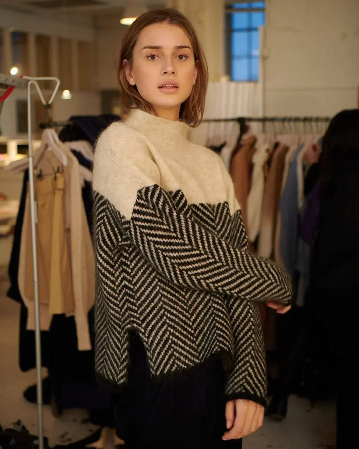 Mira - Pull Torsadé Élégant